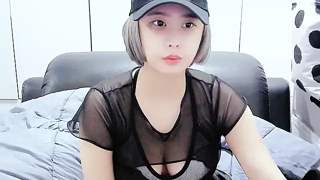 yourz tw online show from November 2025 11:05:01 PM