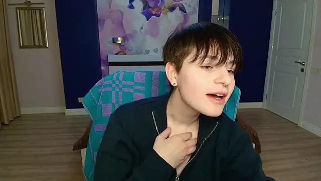 EmiliaYours online show from February 2025 12:50:01 PM