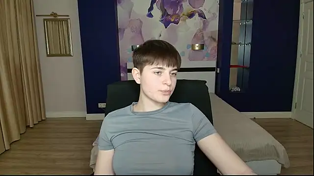 EmiliaYours online show from January 2026 03:08:01 PM