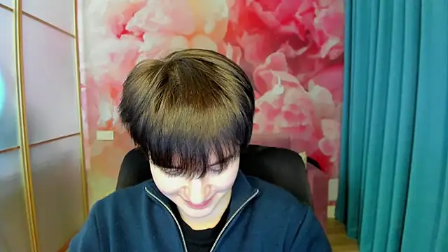EmiliaYours online show from February 2025 04:16:02 PM