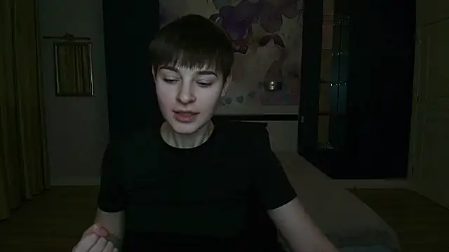 EmiliaYours online show from January 2026 03:26:01 PM