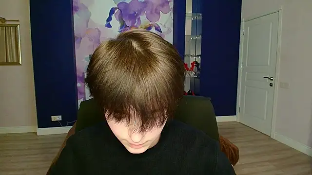 EmiliaYours online show from February 2025 05:09:01 PM