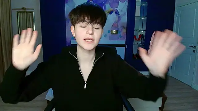 EmiliaYours online show from March 2025 01:09:02 PM