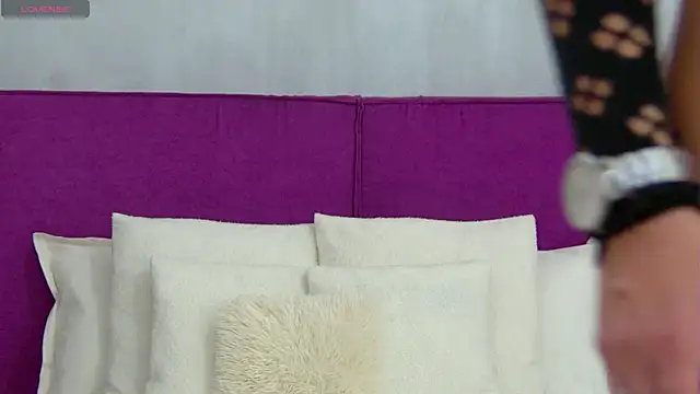 CelineHuddson online show from November 2025 09:52:01 PM