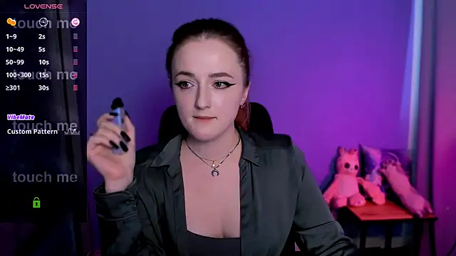 Snapshot of luna_berryy chatting on October 2025 07:05:02 PM luna berryy online show from October 2025 07:05:02 PM