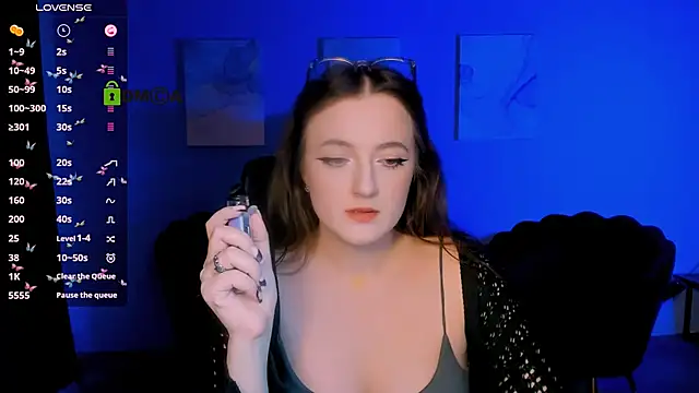 luna berryy online show from November 2025 08:56:01 PM