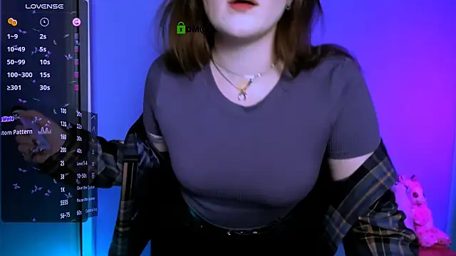 luna berryy online show from November 2025 08:24:01 PM