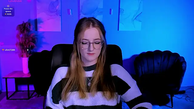 luna berryy online show from March 2026 08:14:01 PM