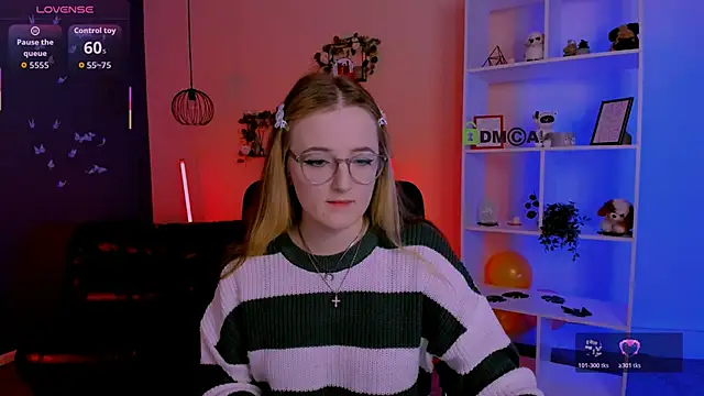 luna berryy online show from April 2026 07:28:02 PM