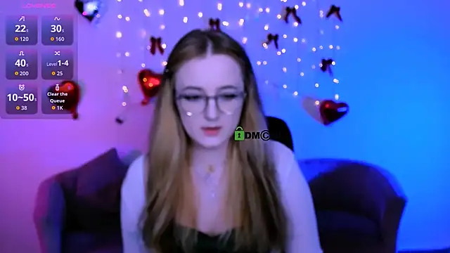 luna berryy online show from March 2026 08:43:01 PM