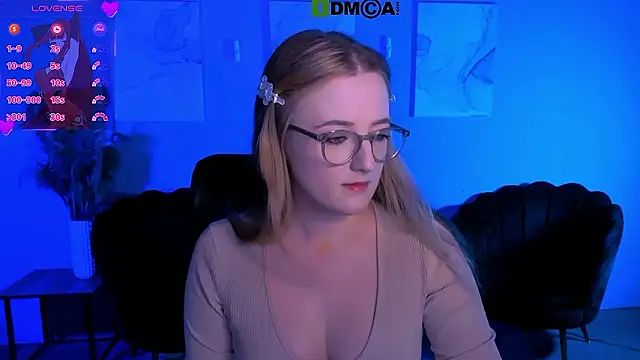 luna berryy online show from March 2026 08:16:01 PM