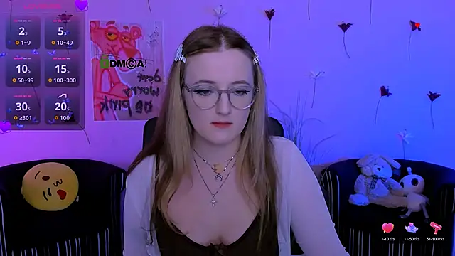Snapshot of luna_berryy chatting on April 2026 08:04:02 PM luna berryy online show from April 2026 08:04:02 PM