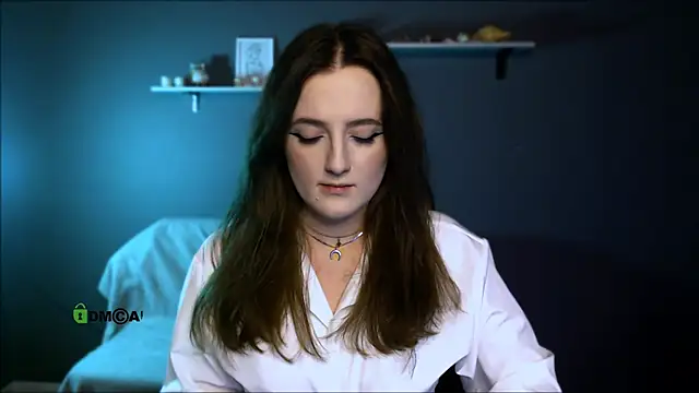 luna berryy online show from November 2025 08:25:01 PM