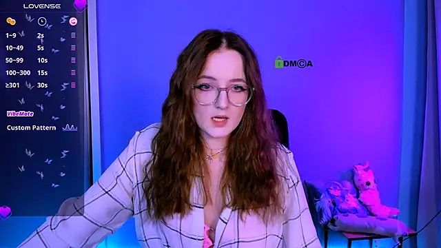 luna berryy online show from November 2025 08:56:02 PM