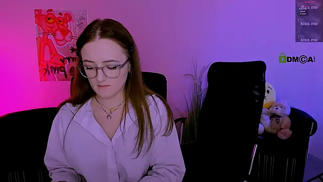 luna berryy online show from February 2026 10:31:01 PM