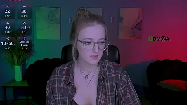 luna berryy online show from April 2026 07:53:02 PM