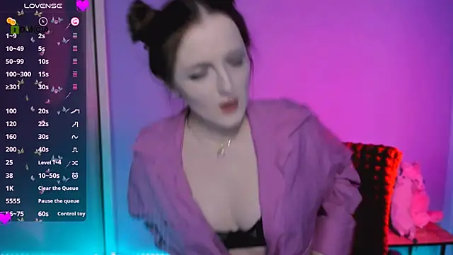 luna berryy online show from November 2025 08:51:01 PM