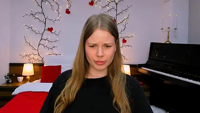 holy kitty online show from February 2025 03:31:02 PM