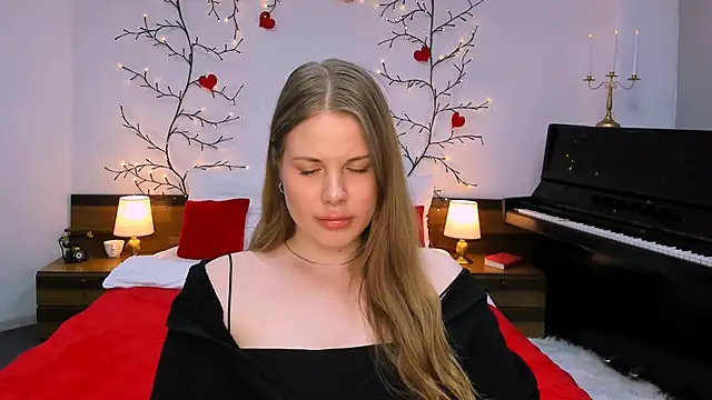 holy kitty online show from February 2025 05:26:01 PM