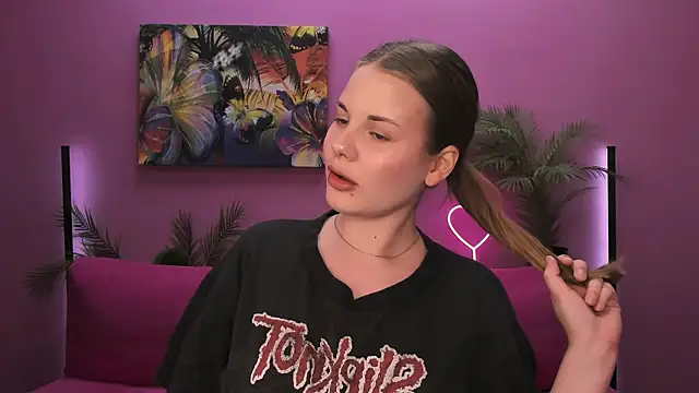 holy kitty online show from October 2025 06:17:01 AM