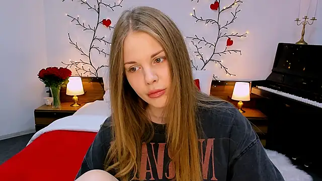 holy kitty online show from September 2025 09:09:01 AM