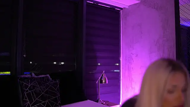 Snapshot of Candy_Ivy chatting on November 2025 07:08:02 PM Candy Ivy online show from November 2025 07:08:02 PM