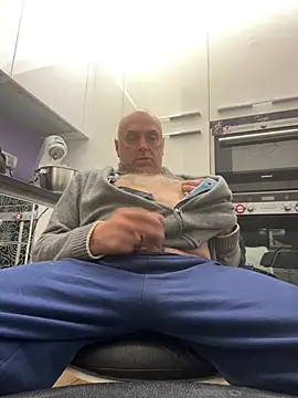 pantomax online show from February 2026 04:06:01 PM