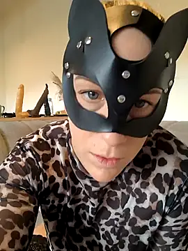 Secret couple  online show from November 2025 11:03:02 AM