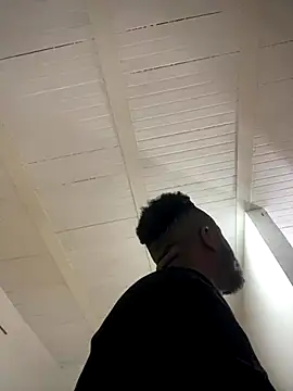 ElNegroRony online show from November 2025 12:04:01 AM