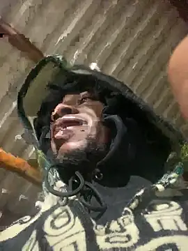 Snapshot of ElNegroRony chatting on October 2025 12:31:02 AM ElNegroRony online show from October 2025 12:31:02 AM