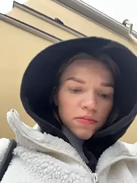 Snapshot of KitteCat chatting on November 2025 08:52:02 AM KitteCat online show from November 2025 08:52:02 AM