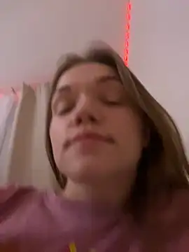 Snapshot of KitteCat chatting on October 2025 03:22:01 PM KitteCat online show from October 2025 03:22:01 PM