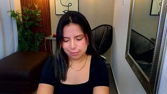 Sharlotte Milk online show from November 2025 10:41:02 AM