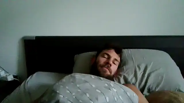 alpha-hunk online show from October 2025 07:32:01 AM