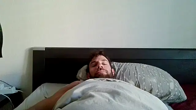 alpha-hunk online show from October 2025 07:10:02 AM