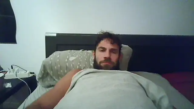 alpha-hunk online show from October 2025 07:55:01 PM