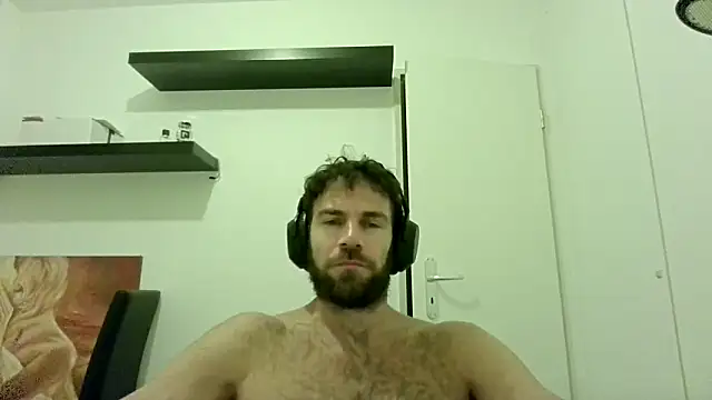 alpha-hunk online show from October 2025 07:16:02 PM