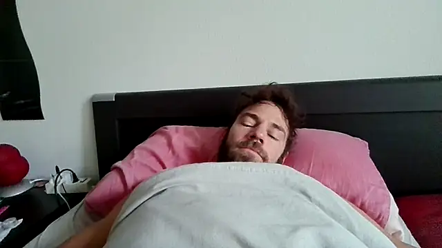 alpha-hunk online show from November 2025 08:41:02 AM