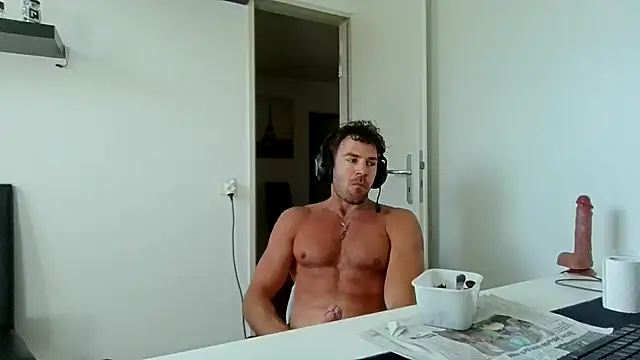 alpha-hunk online show from May 2026 08:30:02 AM