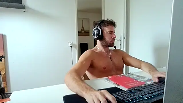 alpha-hunk online show from June 2026 10:02:03 AM