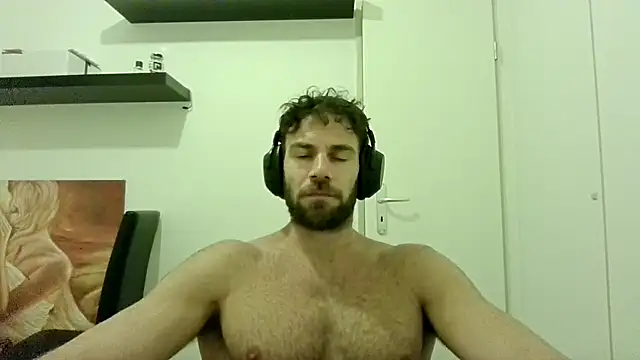 alpha-hunk online show from September 2025 06:58:02 PM