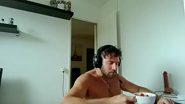 alpha-hunk online show from April 2026 01:35:01 PM
