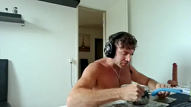 alpha-hunk online show from April 2026 01:48:01 PM