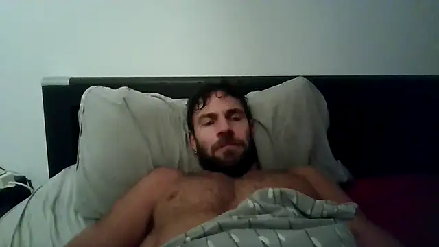 alpha-hunk online show from October 2025 08:09:02 PM