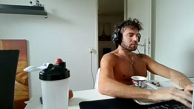 alpha-hunk online show from May 2026 10:01:02 AM