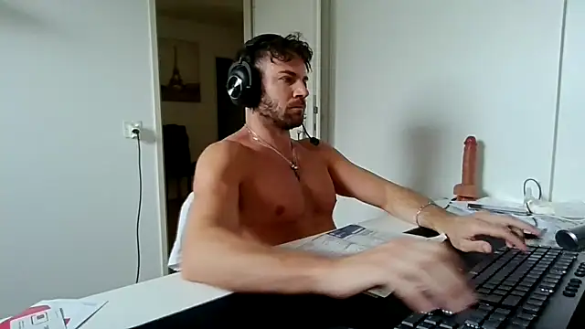 alpha-hunk online show from March 2026 02:22:01 PM