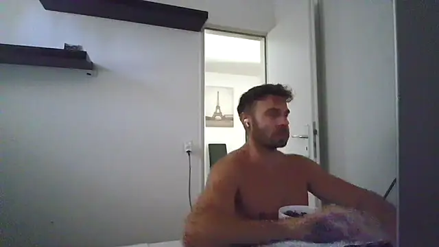 alpha-hunk online show from July 2026 10:26:02 AM