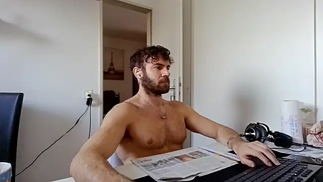 alpha-hunk online show from January 2026 12:42:01 PM