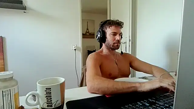 alpha-hunk online show from June 2026 09:26:02 AM