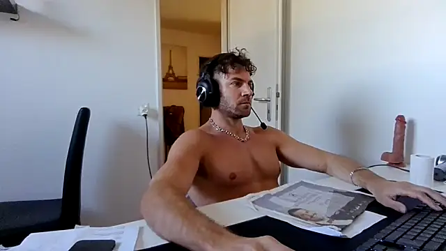 alpha-hunk online show from April 2026 01:34:02 PM